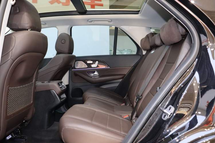 Used Mercedes-Benz GLE 2022 GLE 350 4MATIC Stylish Model
