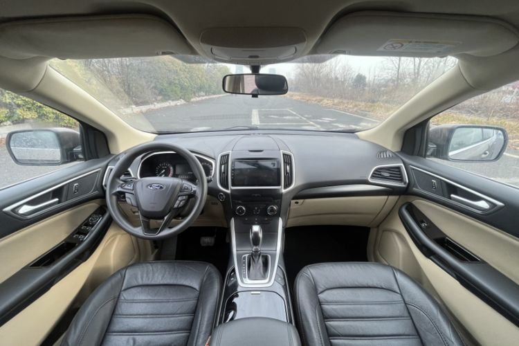 Used Ford Edge 2016 EcoBoost 245 Two-Wheel-Drive Titanium 5-Seater
