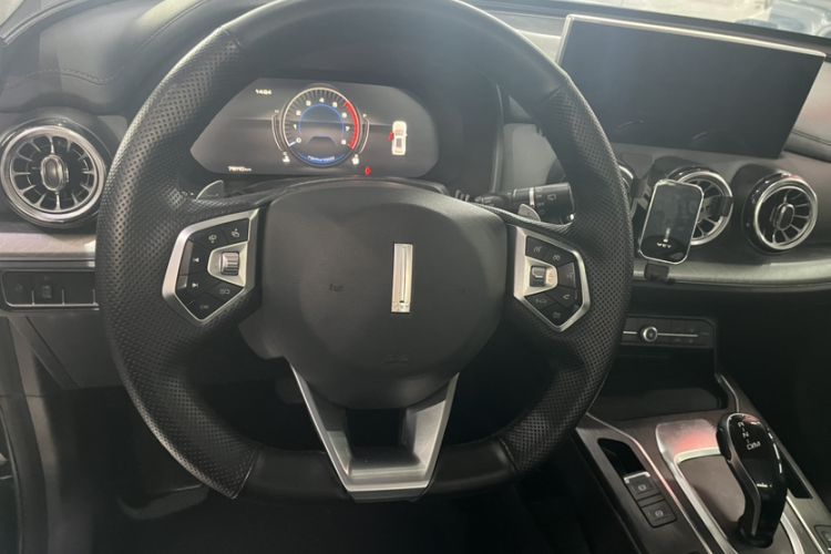 Used Wey VV5 2021 1.5T Two-Wheel Drive Smart Pioneer
