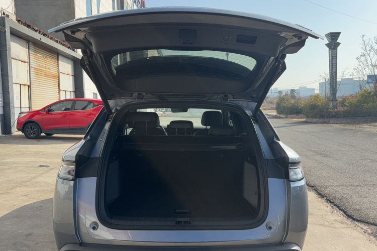 Used BYD Song L DM-i 2025 Intelligent Driving Version 112 km Beyond-Range Type