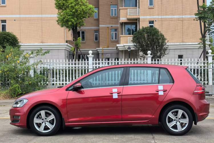 Used Volkswagen Golf 2015 1.6L Automatic Comfort Model
