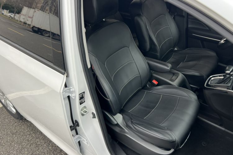 Used GAC Trumpchi M6 2021 270T DCT Elite Edition (7-seater)