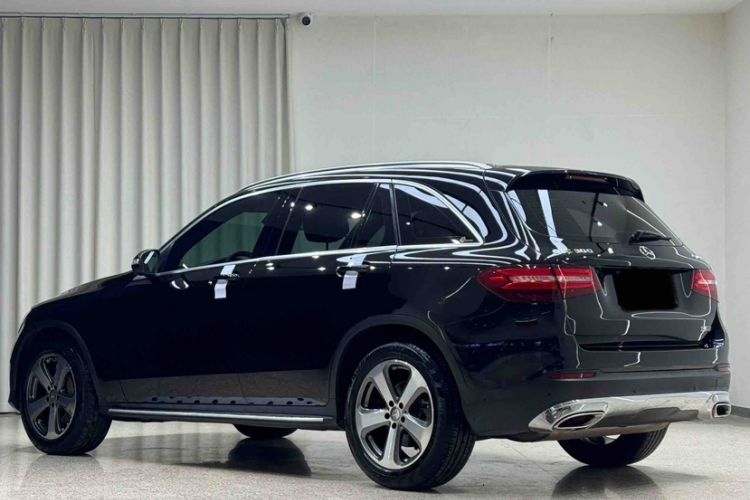Used Mercedes-Benz GLC 2016 GLC 300 4MATIC Dynamic Model
