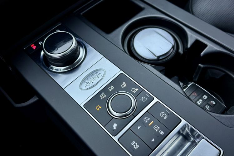 Used Land Rover Discovery 2019 3.0 SC V6 SE