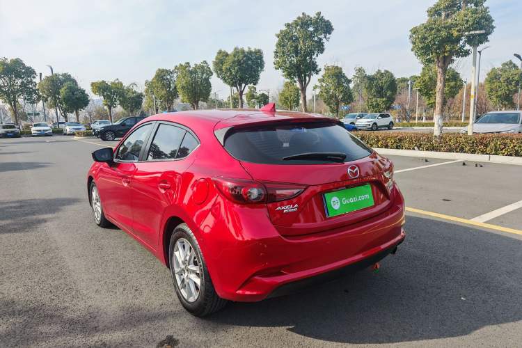 Used Mazda Mazda 3 Axela 2017 Hatchback 1.5L Automatic Luxury Model Emission Standard China V
