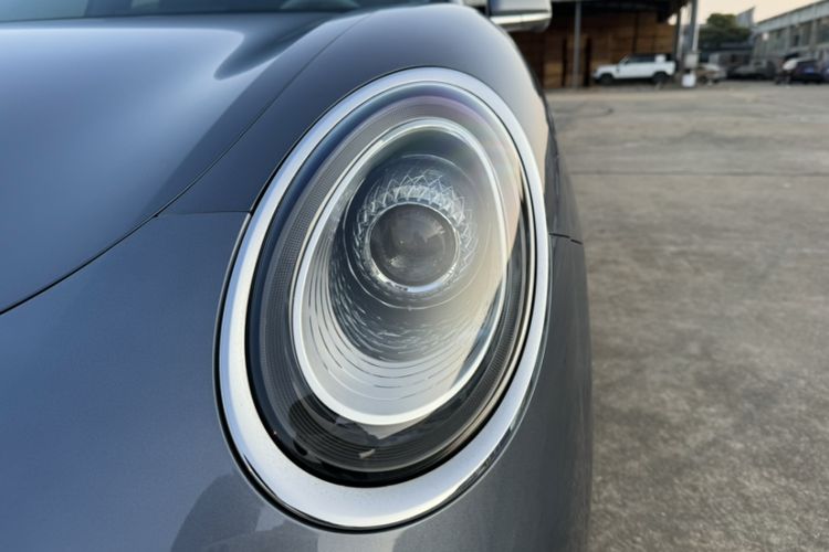 Used ORA Lightning Cat 2022 555 km Luxury Edition