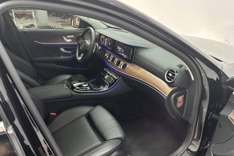 Used Mercedes-Benz E-Class 2017 E 200 L 4MATIC
