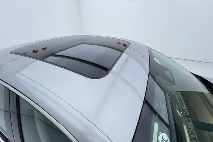 Used Roewe D7 2023 DMH 125km Flagship Edition
