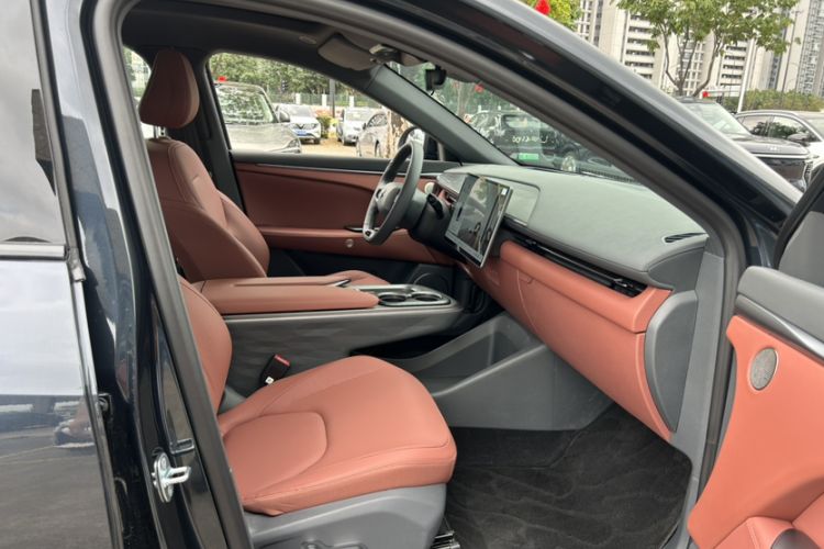 Used ARCFOX Alpha T5 2026 Model Pure Electric 660 Yuanjing Divine Driving Version
