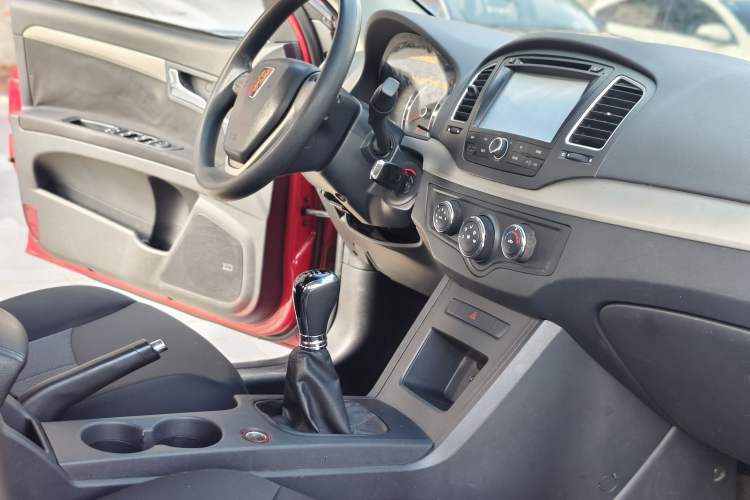 Used Roewe 350 2014 1.5L Manual Xunchi Edition
