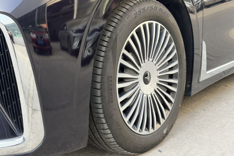 Used VOYAH Dream 2025 PHEV Four-Wheel-Drive Flagship Kunpeng Edition
