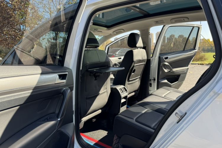 Used Volkswagen Golf Sportsvan 2020 280TSI Automatic Curious Model
