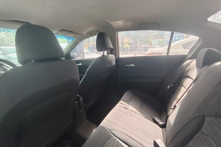 Used Chevrolet Cavalier 2016 1.5L Automatic Enjoyment Edition