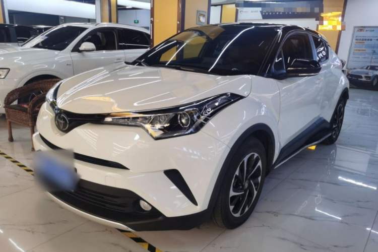 Used Toyota IZOA 2018 2.0L Yichi Version China VI Standard
