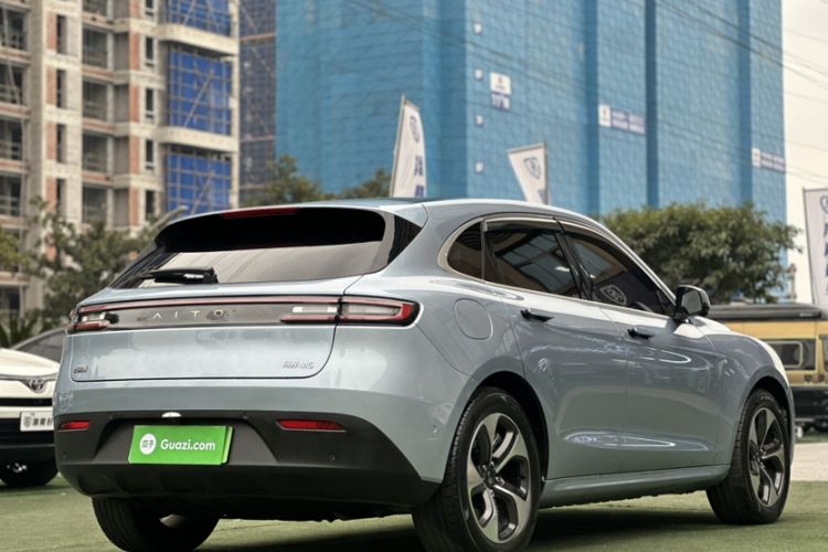 Used Hima AITO M5 2023 Extended-Range Rear-Drive Standard Version
