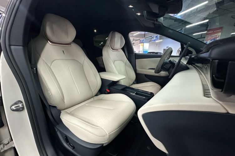 Used Lynk & Co Z20 2025 530 km Range Rear-Wheel Drive Pro
