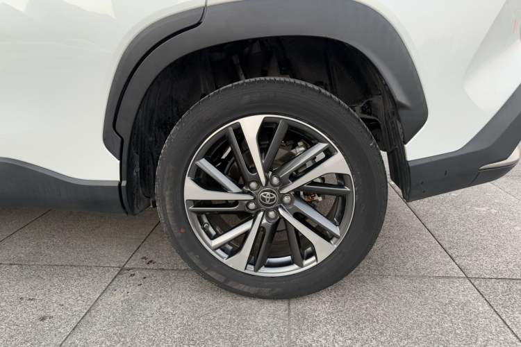 Used Toyota FRONTLANDER 2022 2.0L CVT Luxury PLUS Edition
