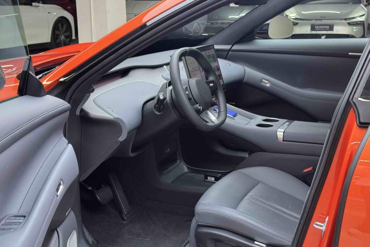 Used  YU7 2025 Ultra-Long Range High-Performance All-Wheel-Drive Max Edition