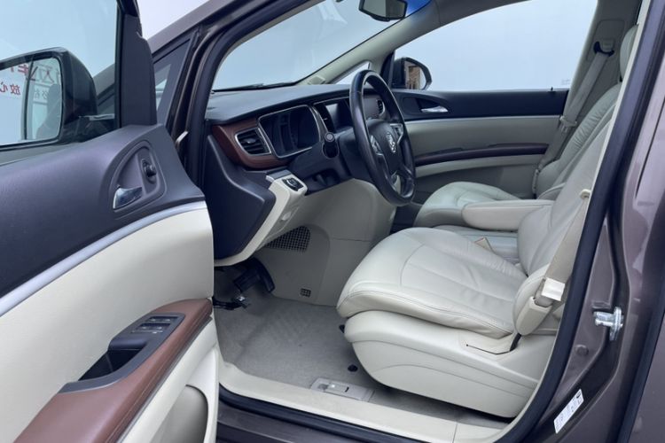 Used Buick GL8 2014 2.4L LT Luxury Business Executive Edition
