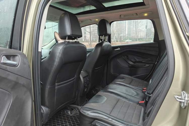 Used Ford Kuga 2013 1.6L GTDi Two-Wheel-Drive Trend Model
