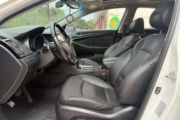 Used Hyundai Sonata 2013 2.4L Automatic Leading Edition China V Standard