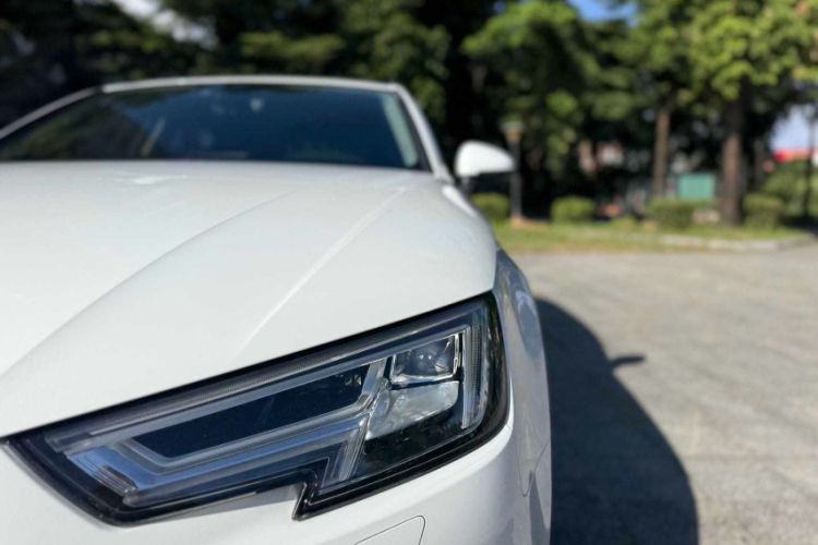 Used Audi A4L 2018 30th Anniversary Edition 40 TFSI Fashion Model
