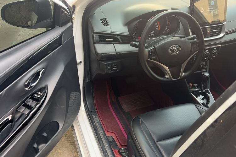 Used Toyota YARiS L 2022 X-Trail 1.5L CVT Luxury PLUS Edition
