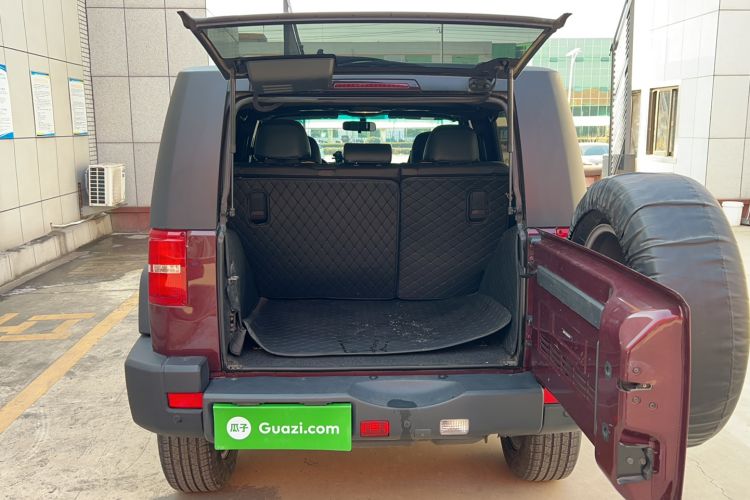 Used  BJ40 2016 40L 2.3T Automatic All-Wheel Drive Premium Edition
