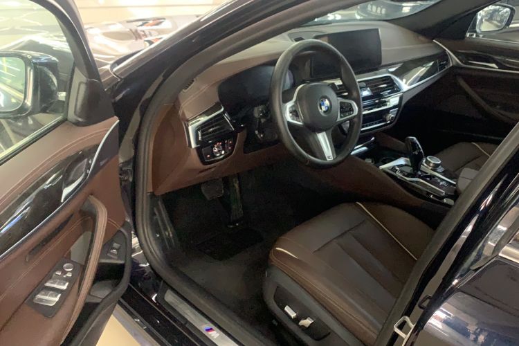 Used BMW 5 Series 2022 Restyled 525Li M Sport Package
