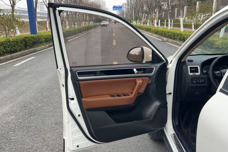 Used Yema T70 2015 Revised 1.8T CVT Elegant Version