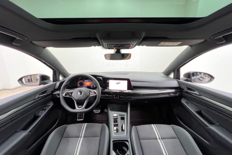 Used Volkswagen Golf 2023 Facelift 280TSI DSG R-Line Lite
