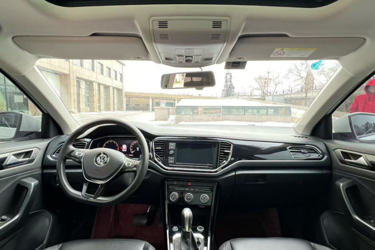 Used Volkswagen T-ROC 2020 280TSI DSG Two-Wheel Drive Comfort Version