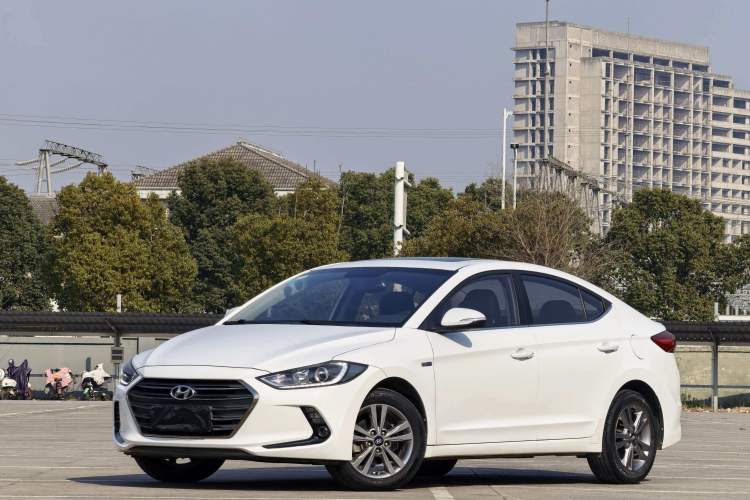 Used Hyundai Elantra 2016 1.4T Dual-Clutch Xuan Dong · Dynamic Version