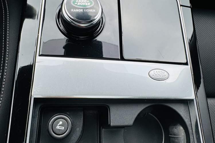 Used Land Rover Range Rover Velar 2020 P250 R-DYNAMIC S
