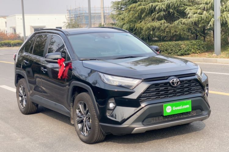 Used Toyota RAV4 2023 2.0L CVT Two-Wheel Drive Fashion Plus Edition
