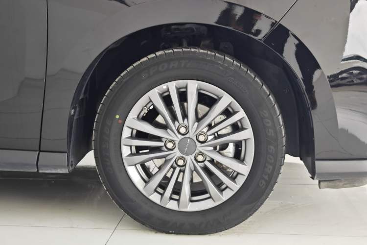 Used SAIC MAXUS Dajia 5 2022 1.3T Plug-in Enjoyment Edition 7-Seater
