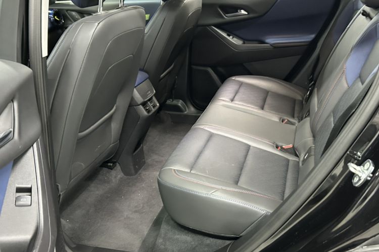 Used Chevrolet Equinox Plus 2024 102km RS Ultimate Edition
