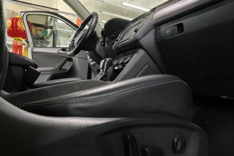 Used Volkswagen Tiguan L 2018 330TSI Automatic Two-Wheel Drive Luxury Edition