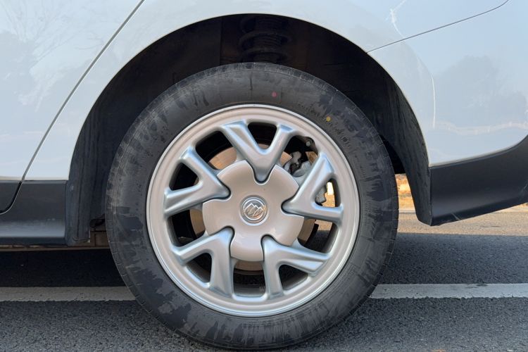 Used Buick Velite 6 2024 450km Range Commuter Version
