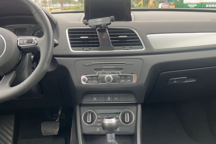 Used Audi Q3 2018 30th Anniversary Edition 30 TFSI Fashion Model
