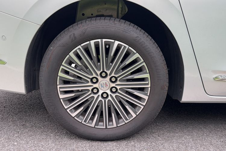 Used Buick GL8 New Energy 2024 Lu Zun Luxury Edition 7-Seater
