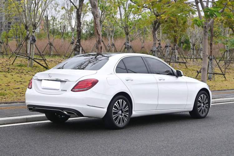 Used Mercedes-Benz C-Class 2015 Facelift C 200 L
