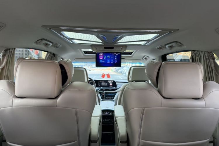 Used Buick GL8 2021 ES Landtrek 653T Comfort Edition
