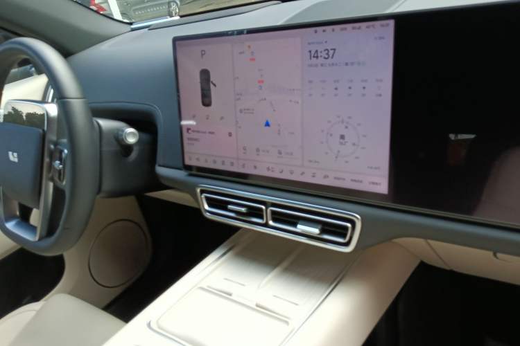 Used Li Auto L6 2024 PRO Model
