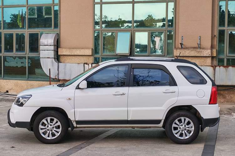 Used Kia Sportage 2013 2.0L Automatic Two-Wheel Drive GL Trim
