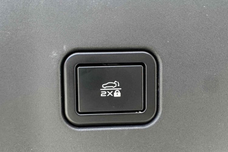 Used Changan UNI-V 2022 1.5T Prestige Version