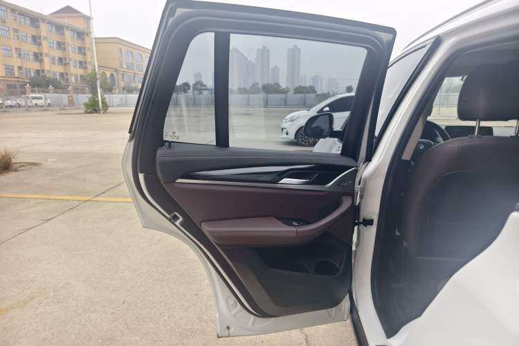 Used BMW X3 2018 xDrive25i Luxury Package China VI Emission Standard
