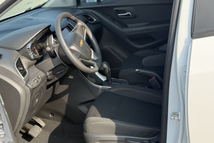 Used Chevrolet Trax 2018 330T Automatic Two-Wheel Drive Elite Model
