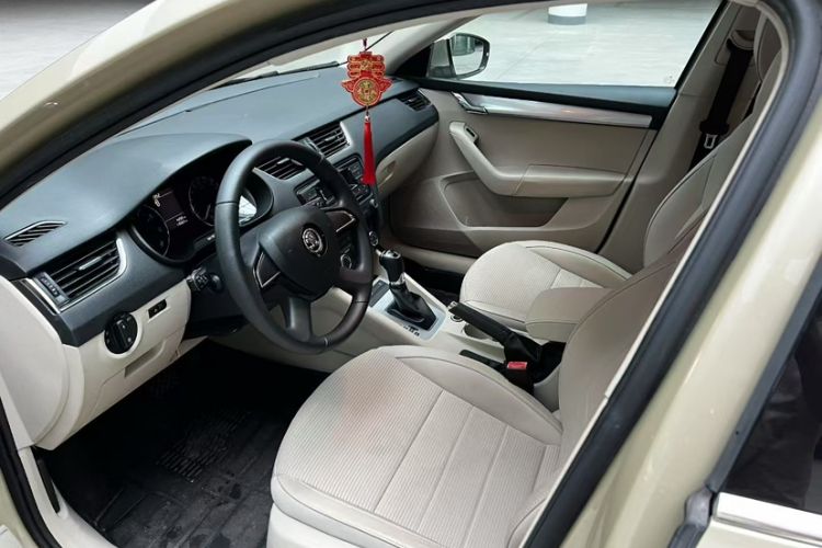 Used Skoda Octavia 2016 1.6L Automatic Chuanxing Edition
