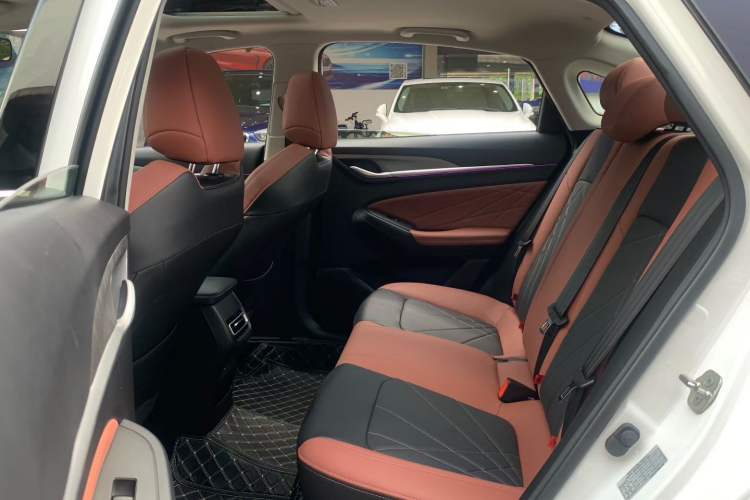 Used Changan Eado 2023 Changan Edition PLUS Blue Whale NE 1.4T GDI DCT Prestige Version
